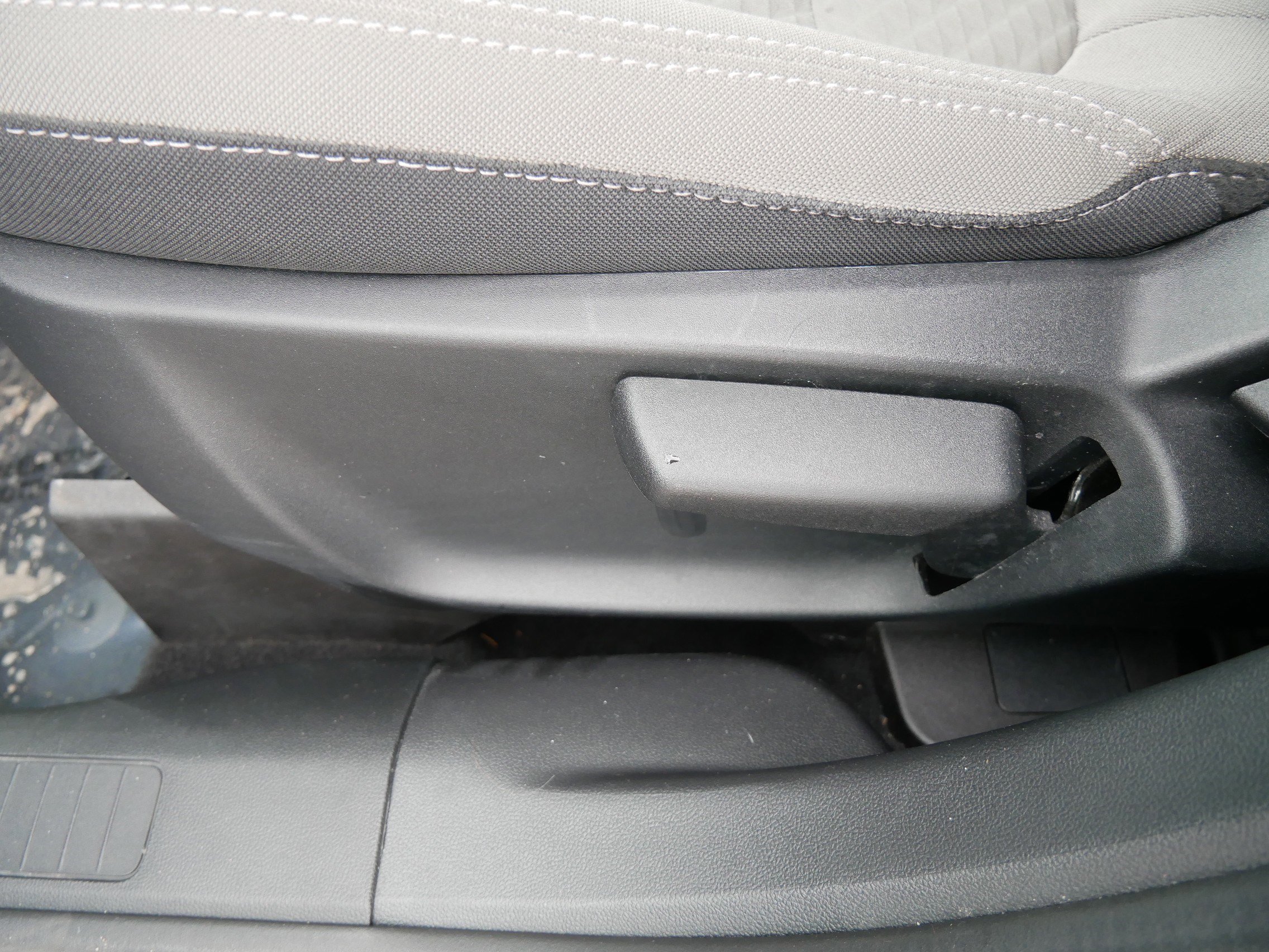 Certified 2022 Ford Escape SE w/ Cold Weather Package image 19