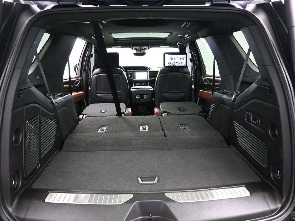Used 2023 GMC Yukon Denali Ultimate image 31