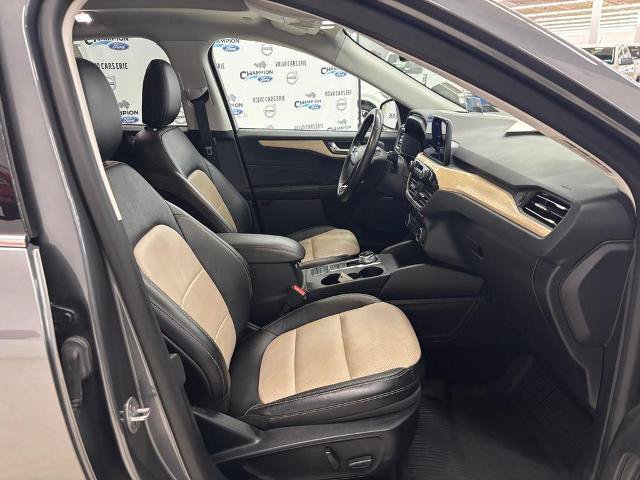 Certified 2022 Ford Escape Titanium w/ Titanium Elite Package AWD/4WD image 15