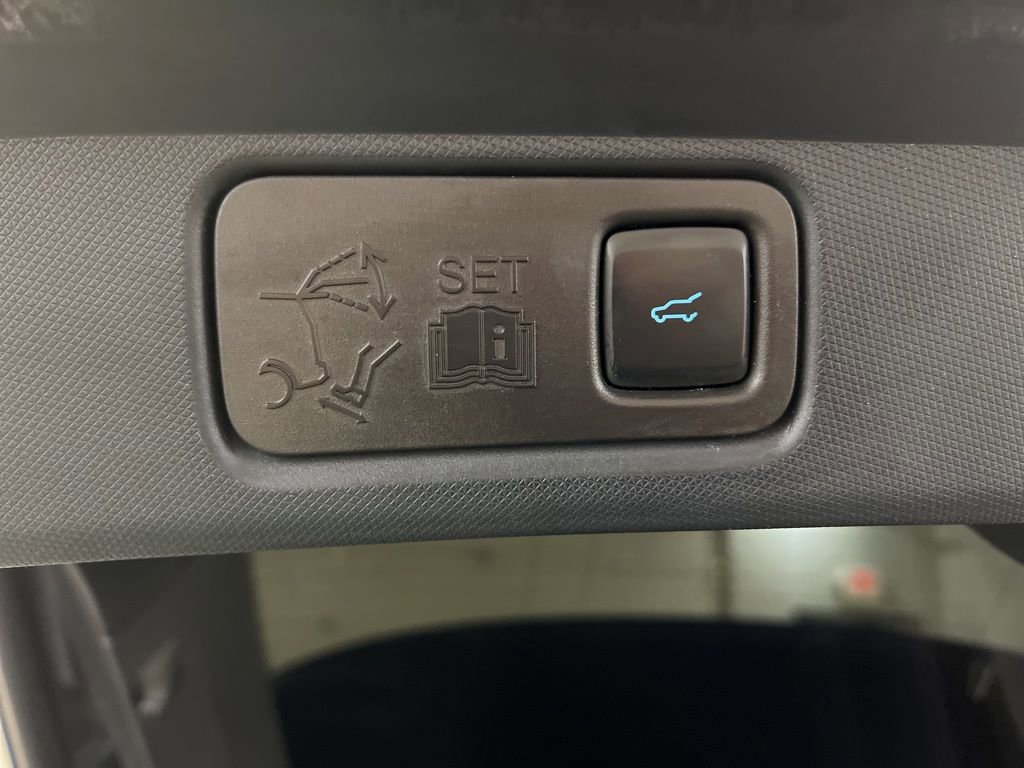 Certified 2023 Ford Mustang Mach-E GT image 38