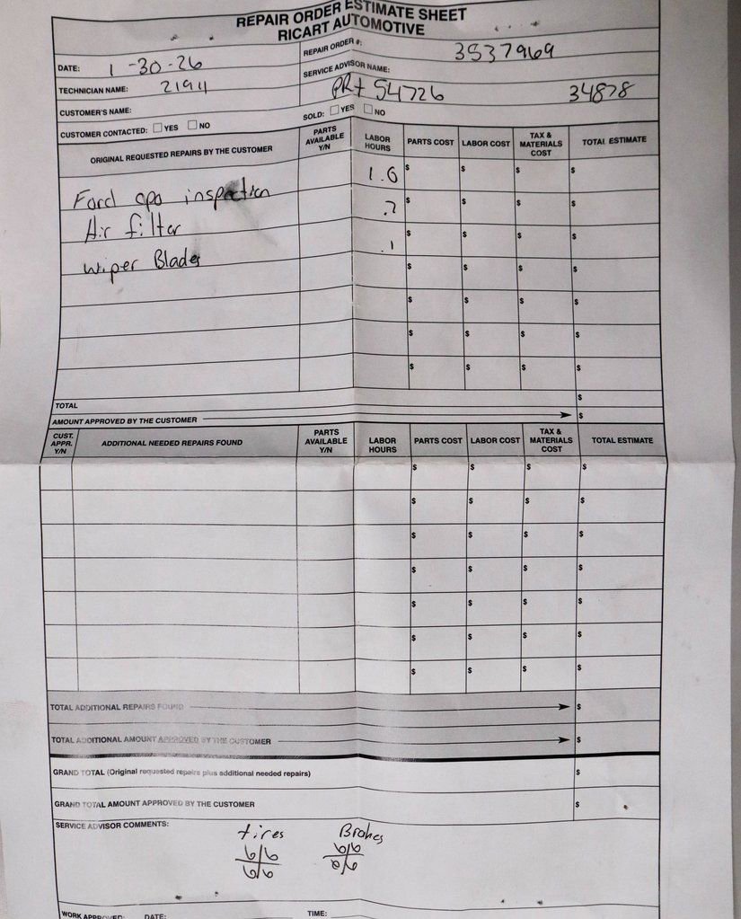 Certified 2022 Ford Edge SE image 12