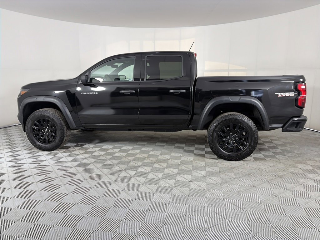 Used 2024 Chevrolet Colorado Trail Boss image 2