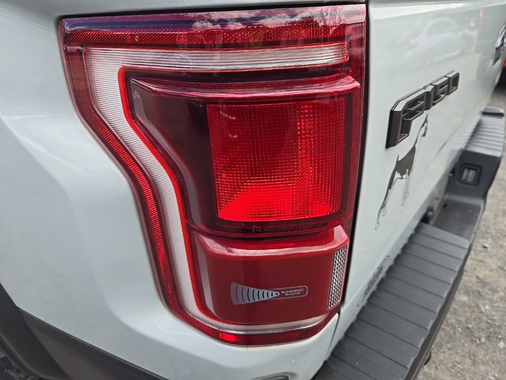 Certified 2017 Ford F150 Raptor w/ Equipment Group 802A Luxury AWD/4WD image 40