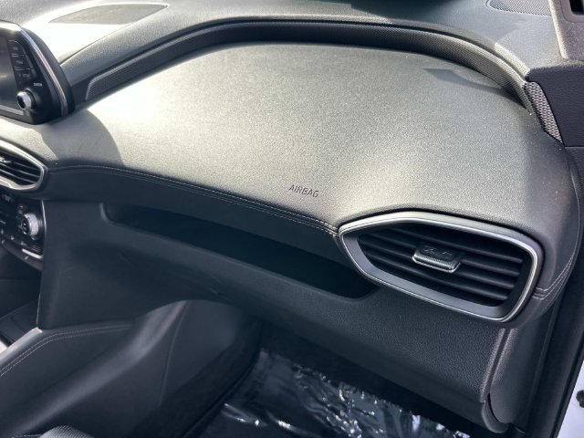 Used 2020 Hyundai Santa Fe SEL w/ Convenience + Premium Package FWD image 29