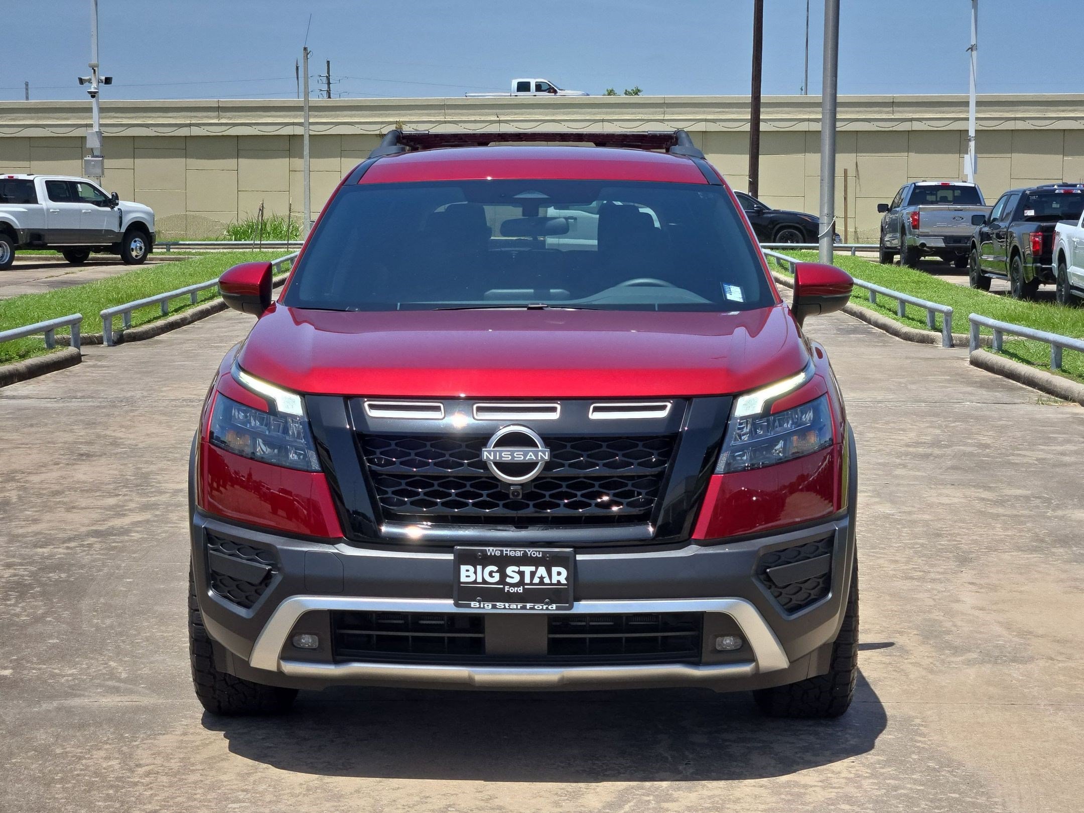 Used 2025 Nissan Pathfinder Rock Creek AWD/4WD image 11
