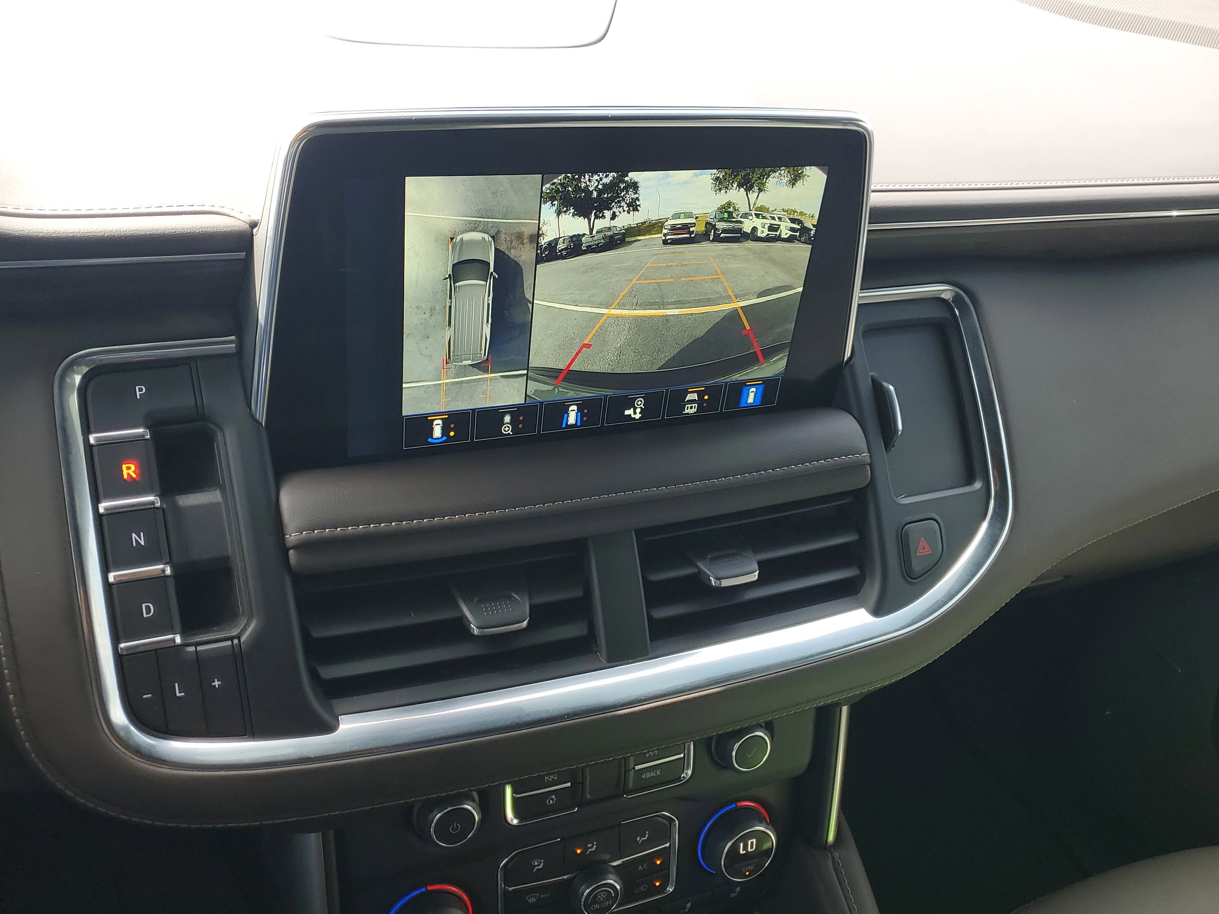 Used 2024 Chevrolet Tahoe LT w/ LT Signature Package image 28