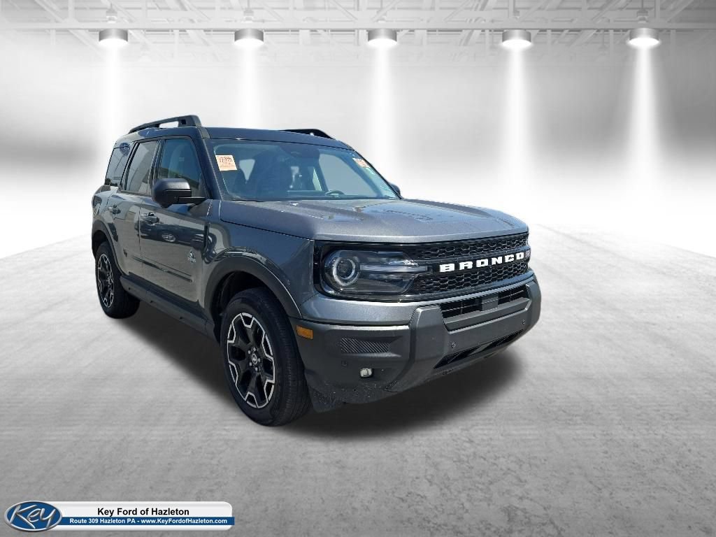 Certified 2025 Ford Bronco Sport Outer Banks w/ Outer Banks Tech Package+ AWD/4WD image 1