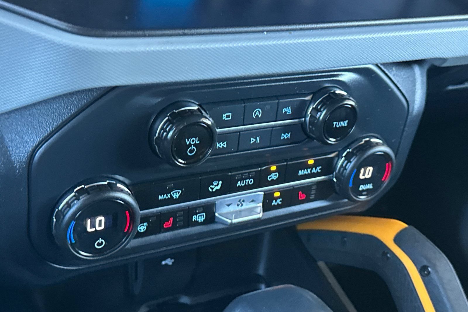 Certified 2023 Ford Bronco Badlands AWD/4WD image 27