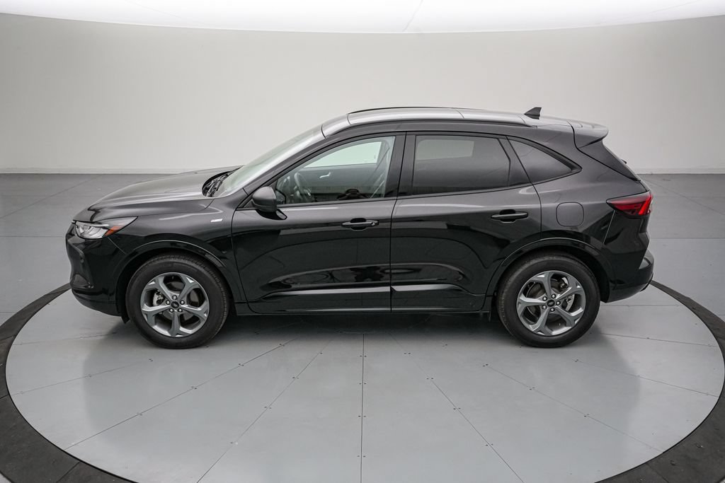 Certified 2024 Ford Escape ST-Line w/ Tech Pack #1 AWD/4WD image 7