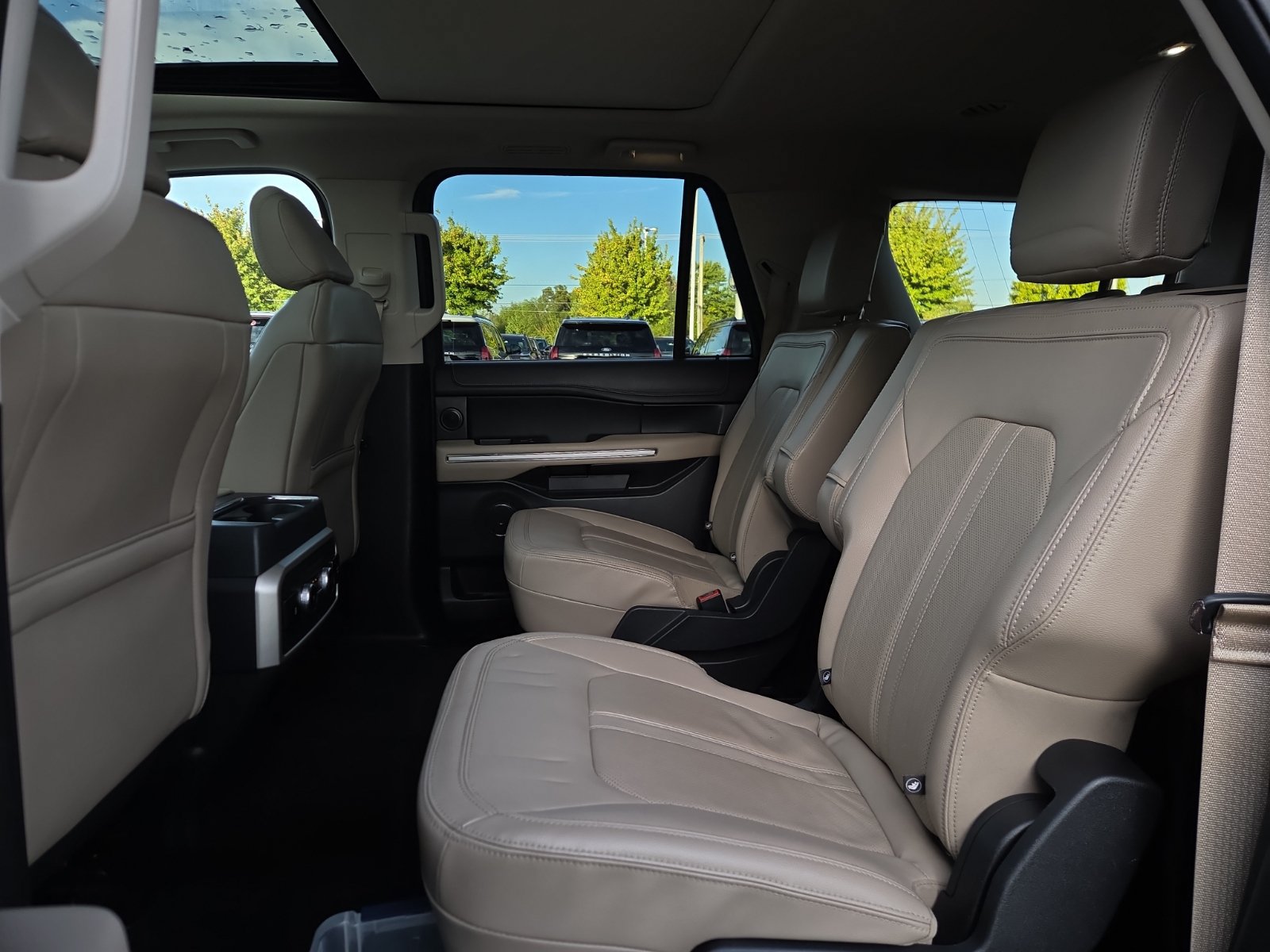 Certified 2022 Ford Expedition Max Limited AWD/4WD image 11