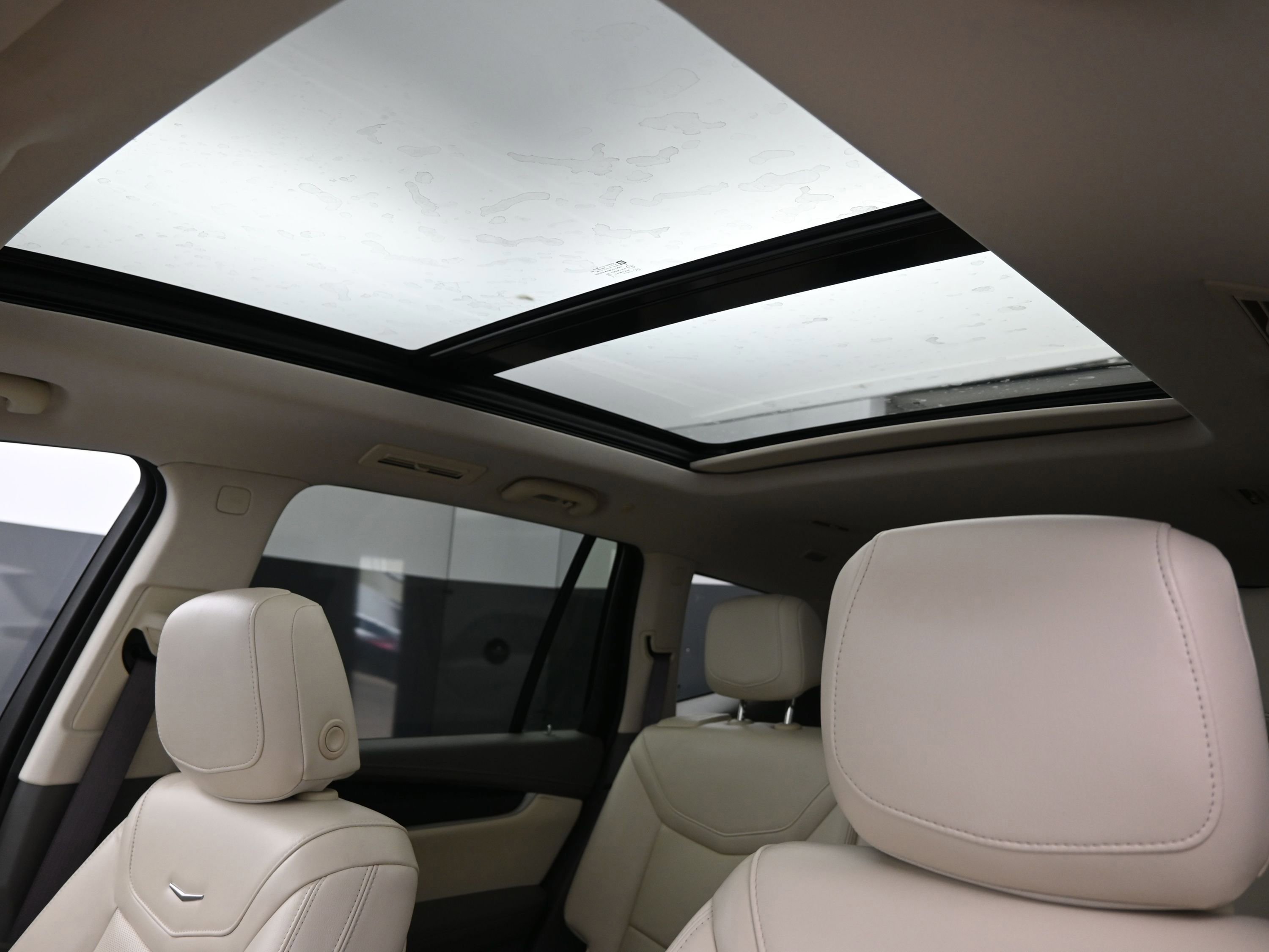 Used 2023 Cadillac XT6 Premium Luxury image 39