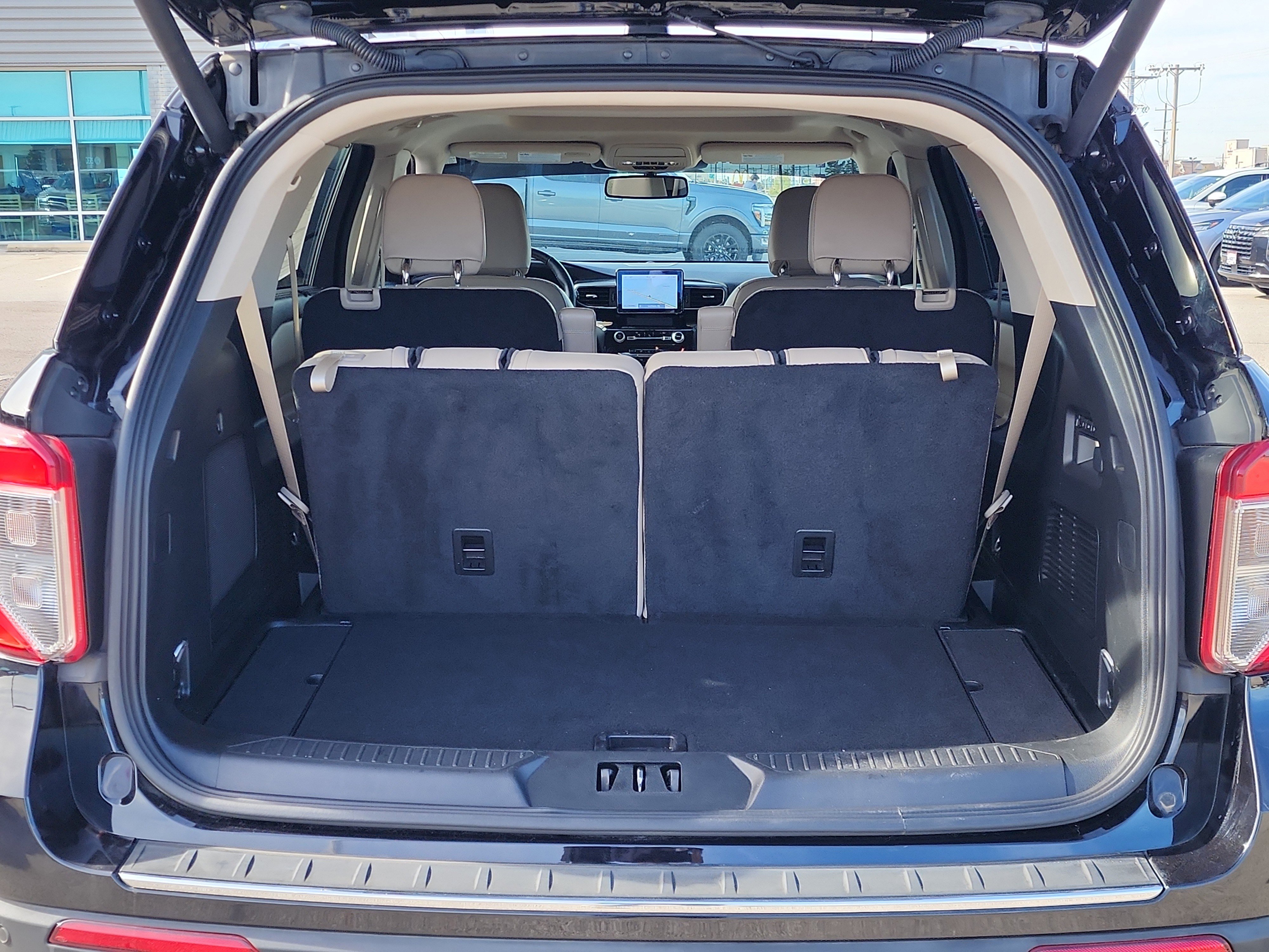 Certified 2023 Ford Explorer Limited w/ Equipment Group 301A image 15