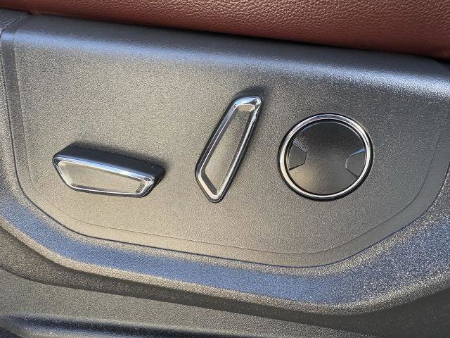 Certified 2024 Ford Expedition Limited image 29