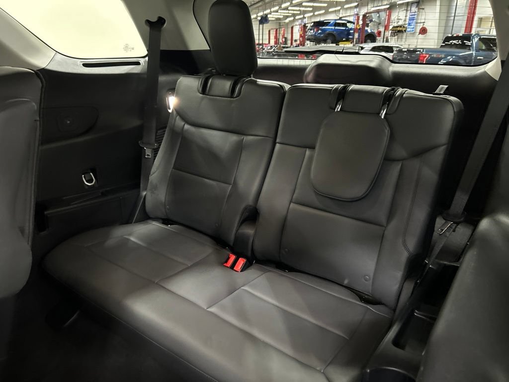 Certified 2025 Ford Explorer Active w/ Active Comfort Package AWD/4WD image 28