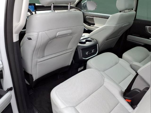 Certified 2025 Ford Expedition Max Platinum AWD/4WD image 11