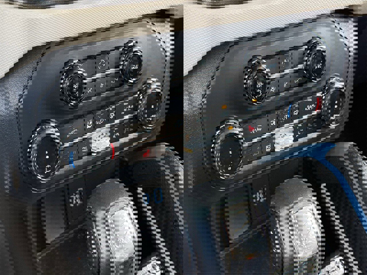 Certified 2022 Ford Bronco Wildtrak image 20