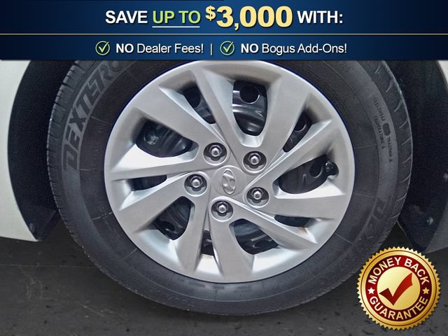 Used 2017 Hyundai Elantra SE FWD image 13