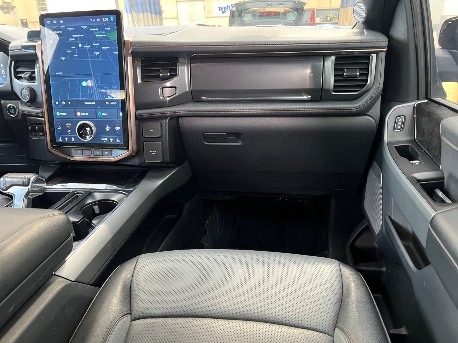 Certified 2022 Ford F150 Lightning Lariat w/ Tow Technology Package AWD/4WD image 28