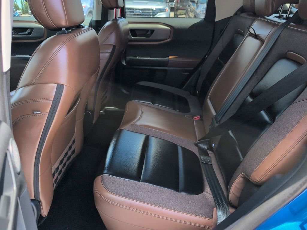 Certified 2025 Ford Bronco Sport Outer Banks w/ Outer Banks Tech Package+ AWD/4WD image 10