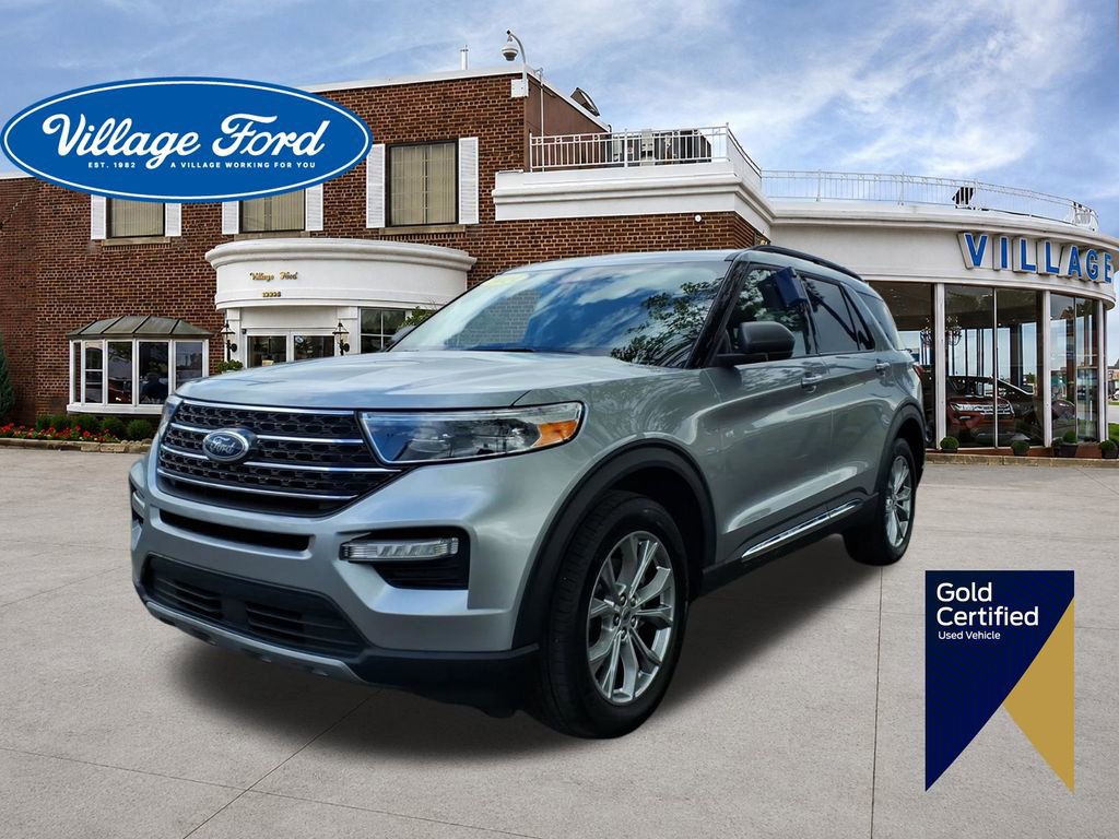 Certified 2024 Ford Explorer XLT w/ Equipment Group 202A