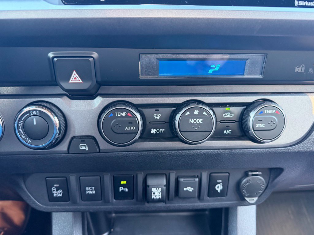 Used 2021 Toyota Tacoma TRD Sport w/ Technology Package AWD/4WD image 12
