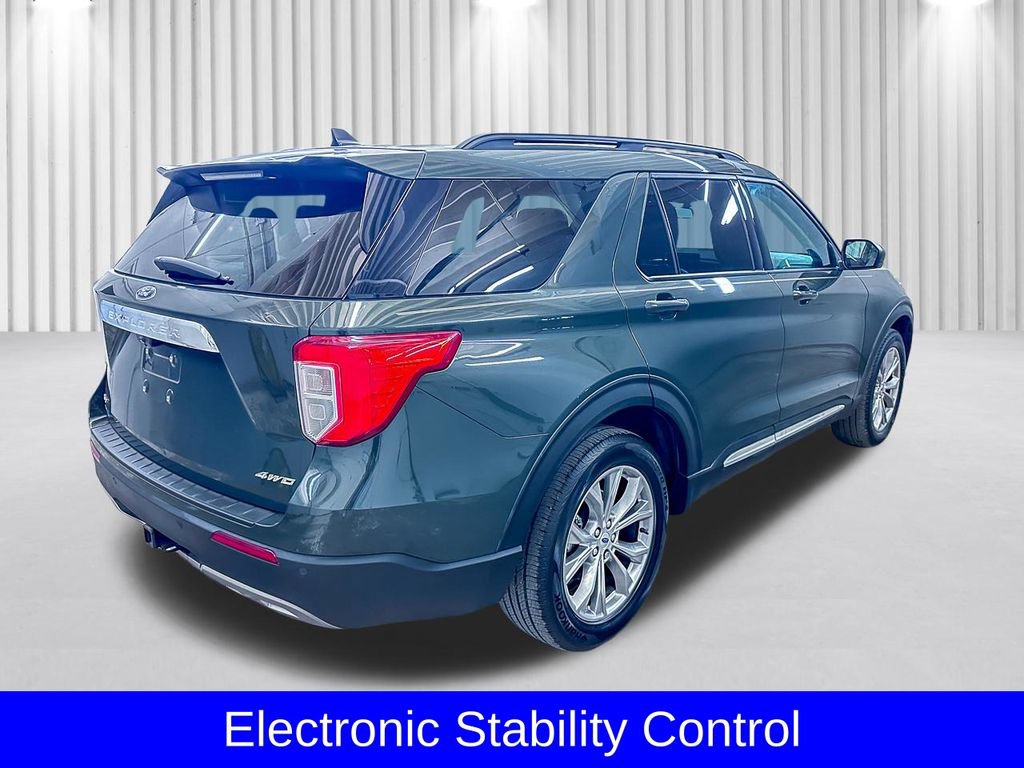 Certified 2022 Ford Explorer XLT w/ Equipment Group 202A AWD/4WD image 7