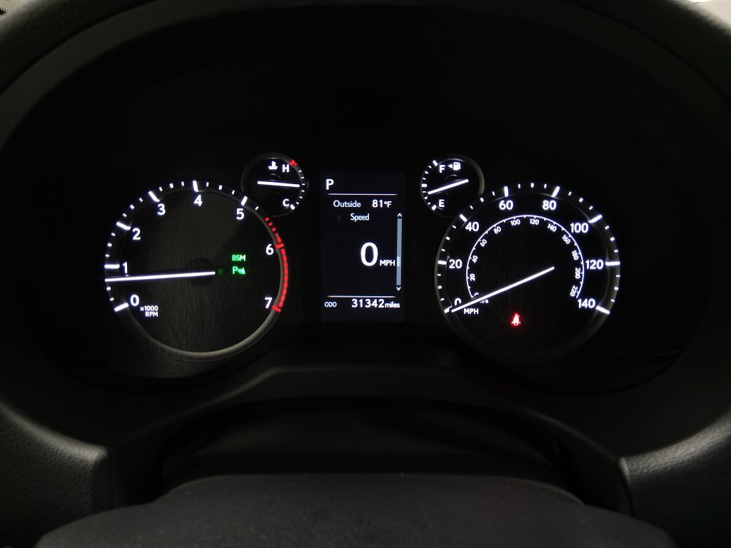 Used 2023 Lexus GX 460 Premium w/ Accessory Package AWD/4WD image 22