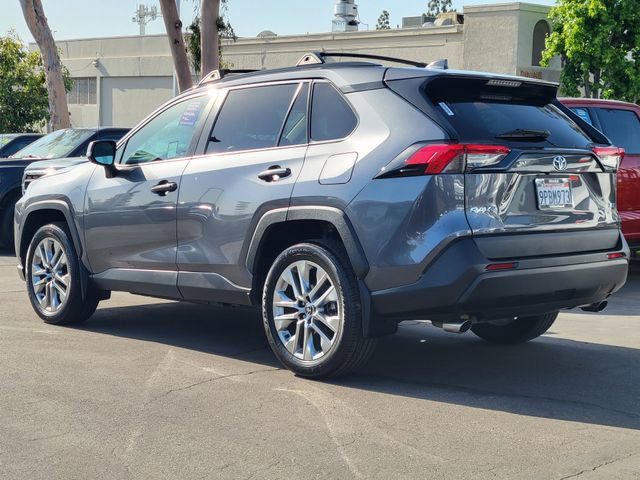 Used 2021 Toyota RAV4 XLE Premium FWD image 3