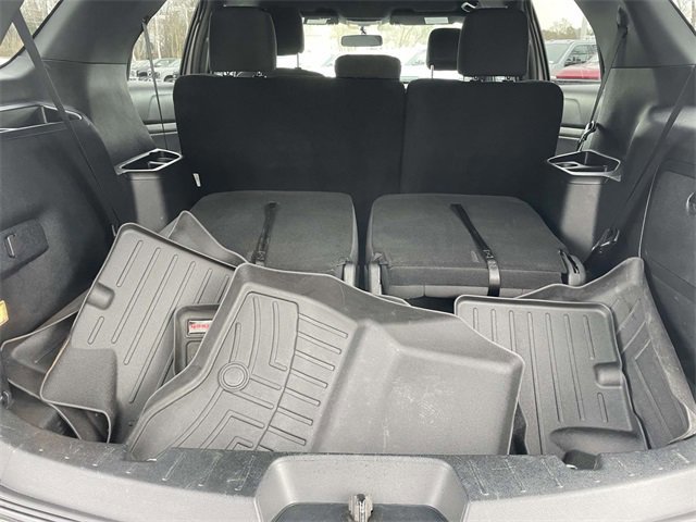 Certified 2018 Ford Explorer XLT w/ Equipment Group 201A image 34