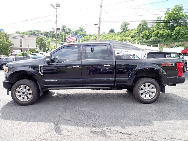 Certified 2022 Ford F350 Platinum w/ FX4 Off-Road Package AWD/4WD image 2