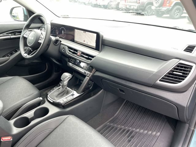 Used 2026 Kia Seltos EX FWD image 23