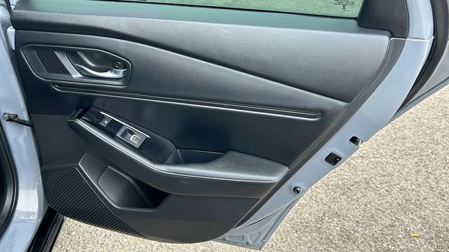 Used 2024 Honda Accord Touring image 12