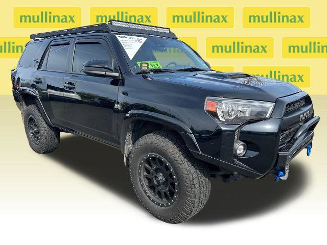 Used 2022 Toyota 4Runner TRD Off-Road AWD/4WD image 1