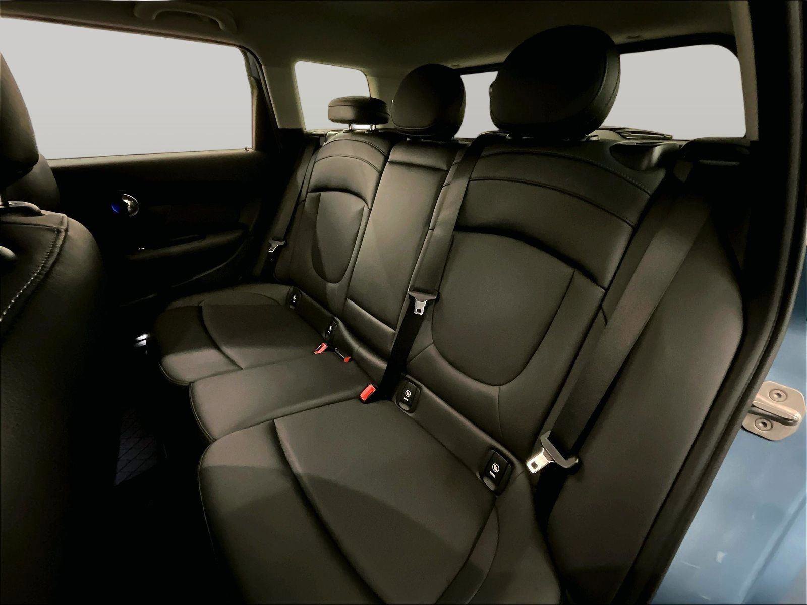 Used 2018 MINI Cooper Clubman ALL4 image 25