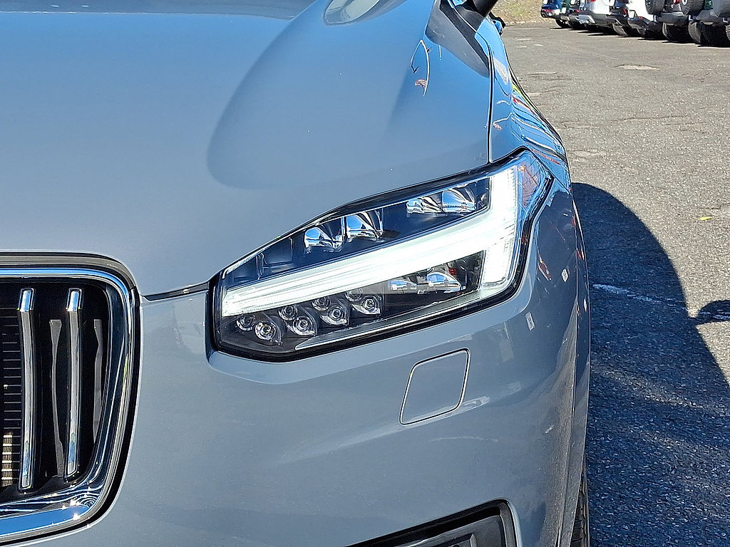 Used 2022 Volvo XC90 T6 Momentum w/ Climate Package AWD/4WD image 34