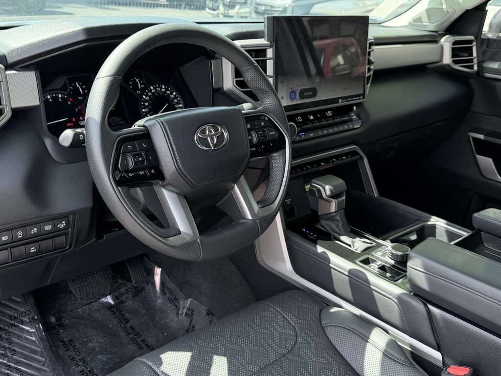 Used 2023 Toyota Tundra Limited AWD/4WD image 35