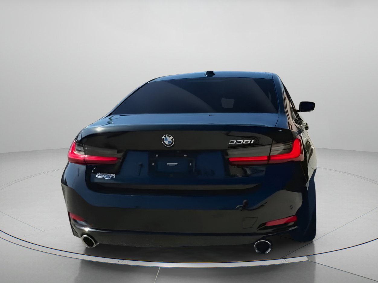 Used 2023 BMW 330i Sedan w/ Driving Assistance Package image 25