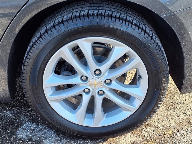 Used 2018 Chevrolet Malibu LT image 24