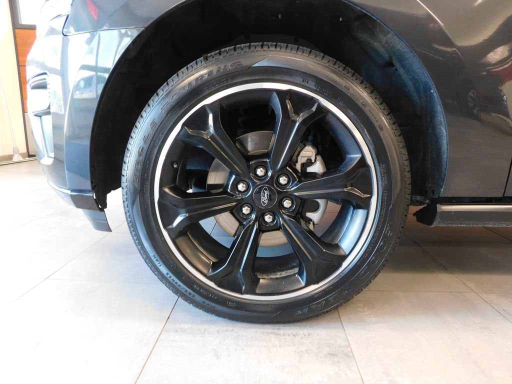 Certified 2022 Ford Expedition Limited AWD/4WD image 8