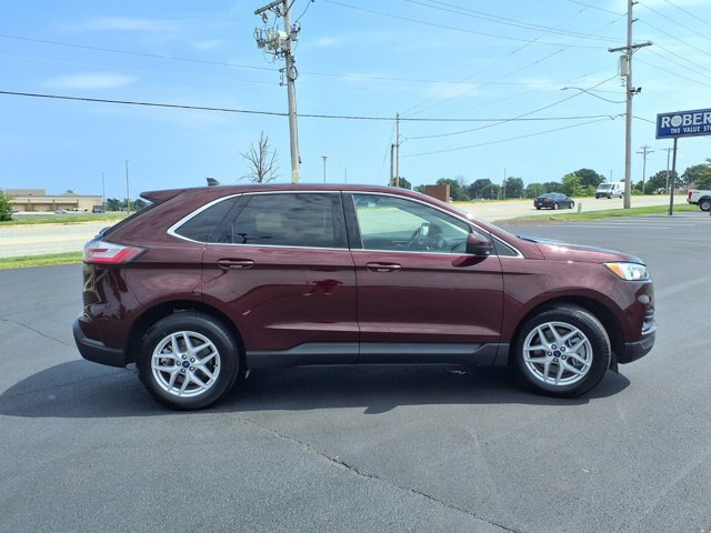 Certified 2022 Ford Edge SEL w/ Convenience Package AWD/4WD image 6