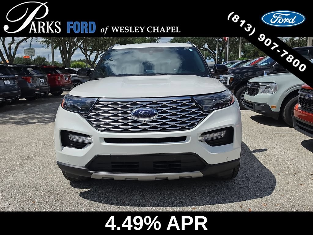 Certified 2022 Ford Explorer Platinum w/ Equipment Group 601A AWD/4WD image 3