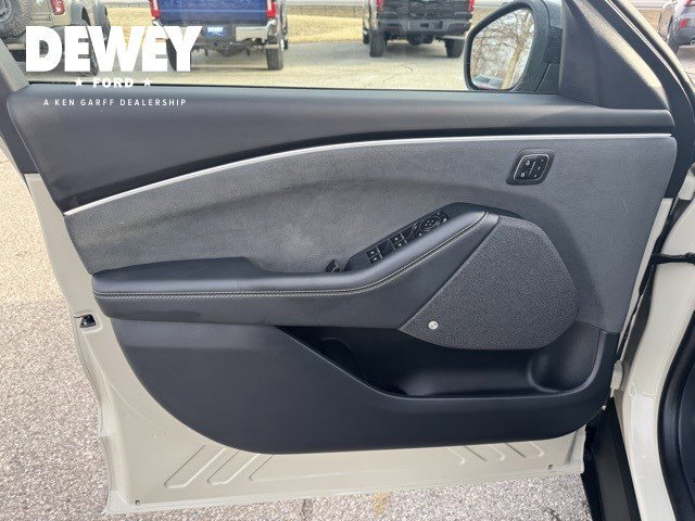 Certified 2025 Ford Mustang Mach-E GT image 10