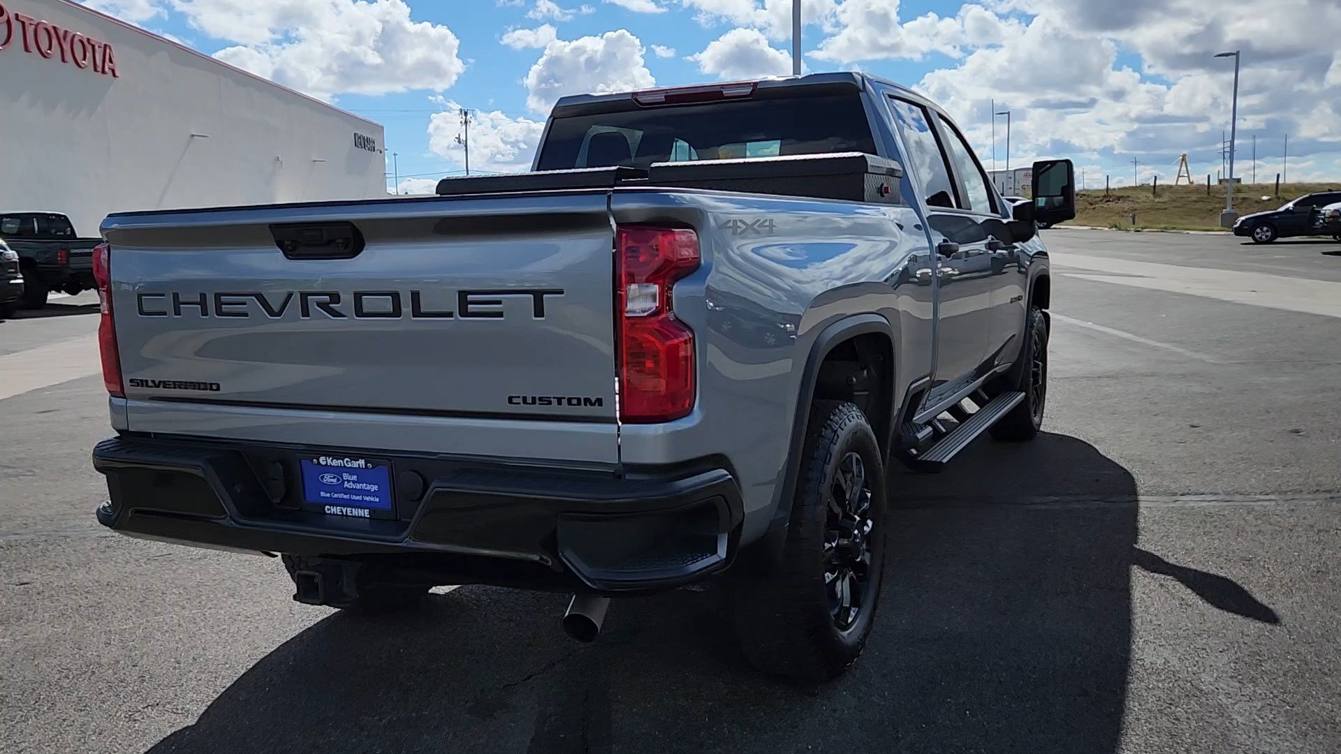 Used 2025 Chevrolet Silverado 2500 Custom w/ Custom Convenience Package AWD/4WD image 4