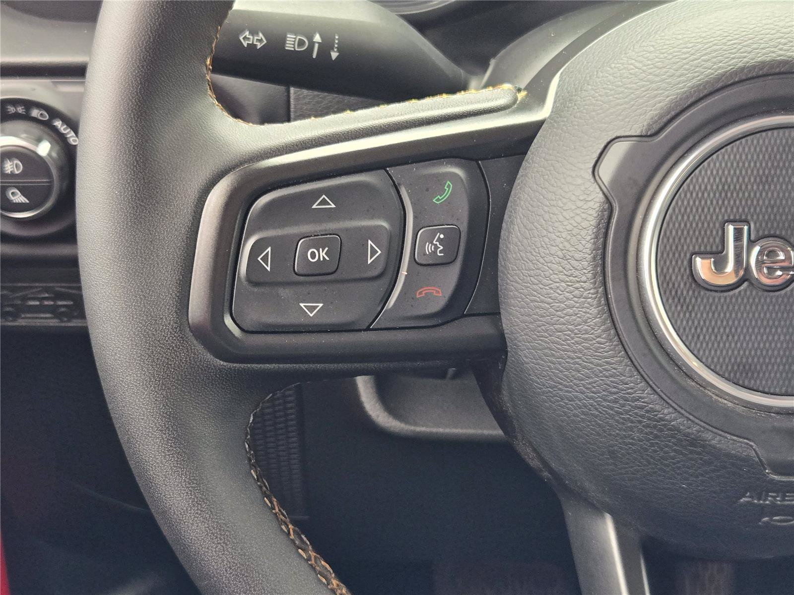 Used 2024 Jeep Gladiator Sport AWD/4WD image 28