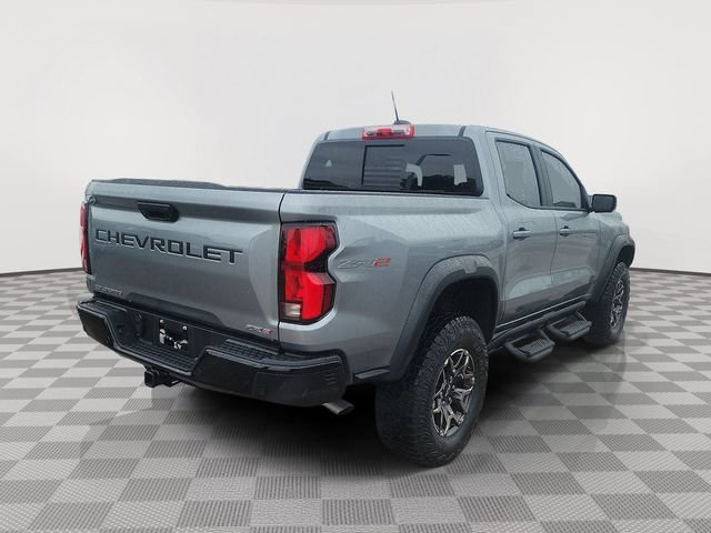 Used 2025 Chevrolet Colorado ZR2 w/ Technology Package AWD/4WD image 5