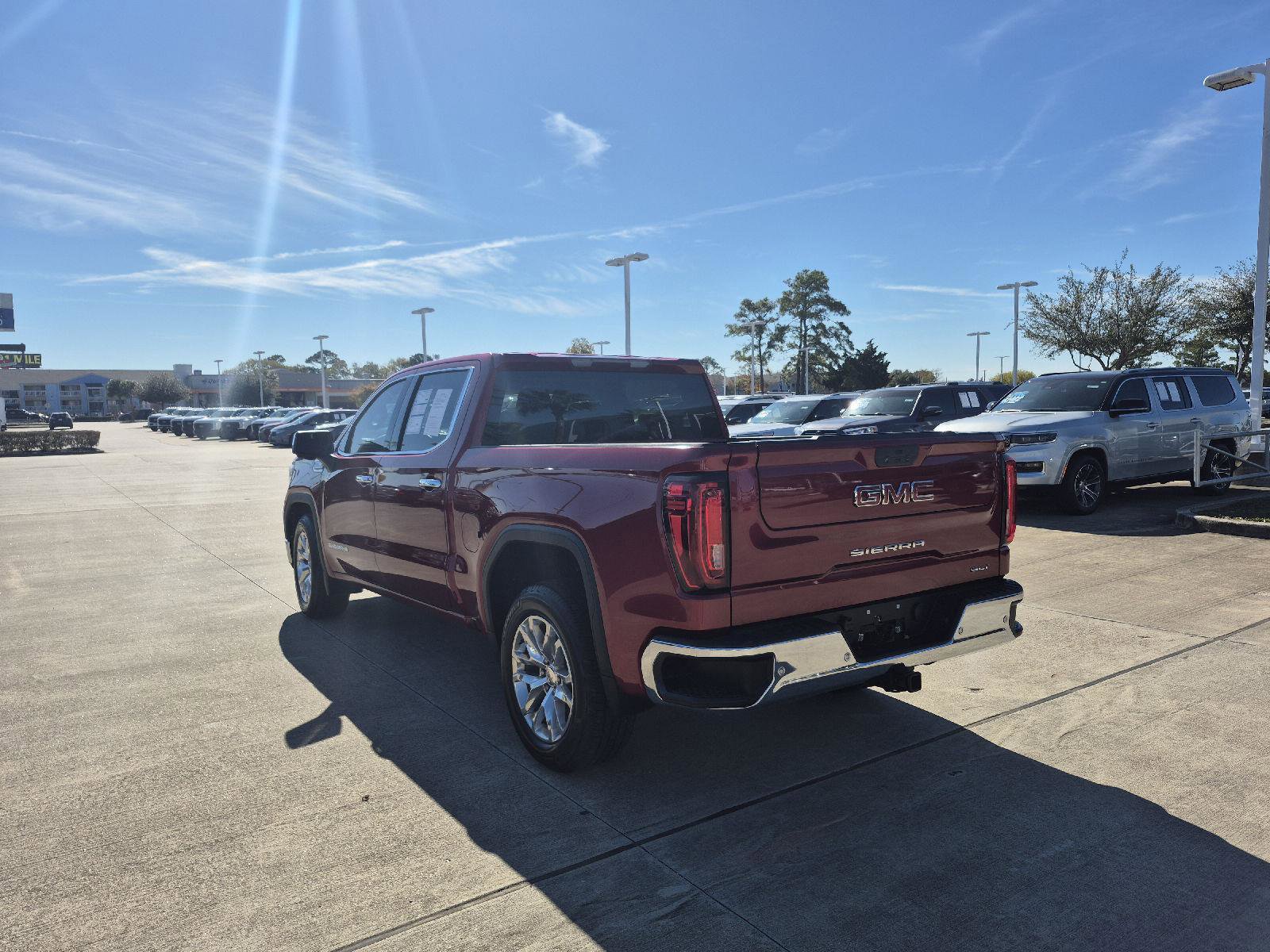 Used 2019 GMC Sierra 1500 SLT w/ Driver Alert Package I image 3