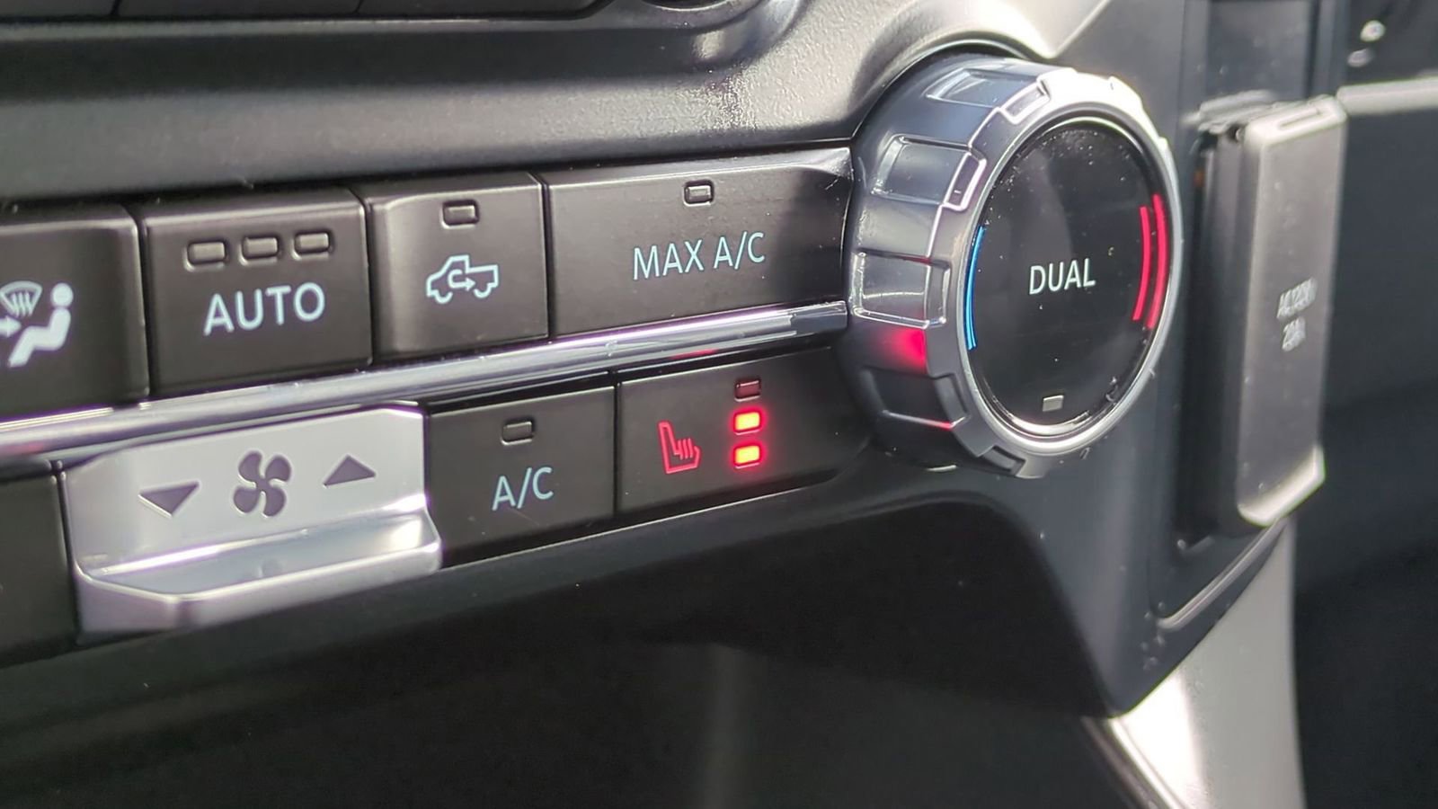 Certified 2024 Ford F150 XLT w/ Equipment Group 303A High image 39