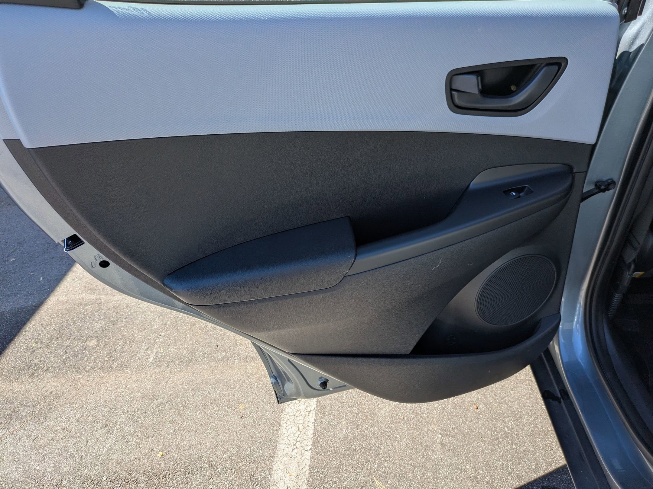 Used 2019 Hyundai Kona SE image 23