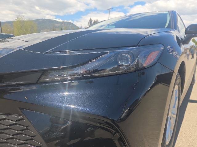 Used 2025 Toyota Camry LE AWD/4WD image 4