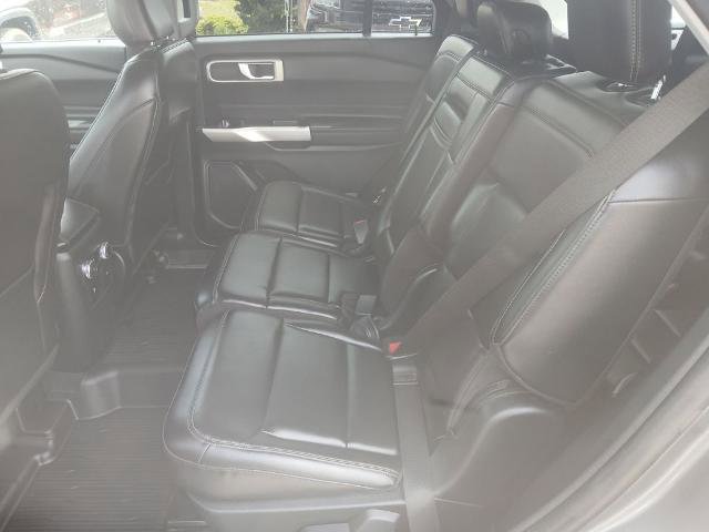 Certified 2022 Ford Explorer XLT w/ Equipment Group 202A AWD/4WD image 18